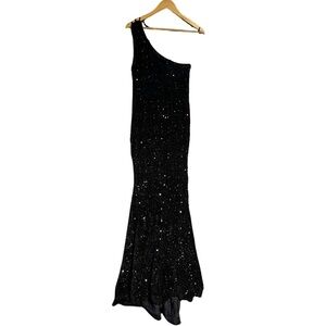 Black One-Shoulder Sequin Gown